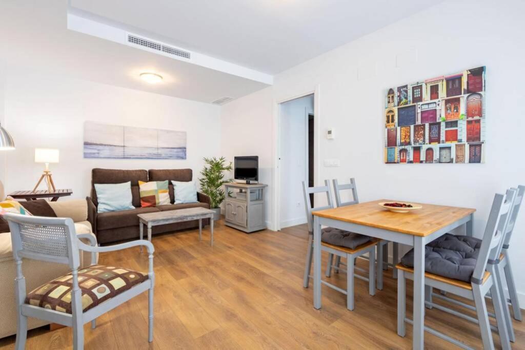 Triana Pages Oasis By Valcambre Apartamento Sevilha Exterior foto